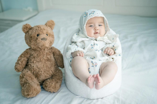 海盐宝宝吃不饱母乳的症状